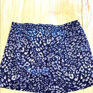 Tommy Bahama blue and White Island Zone skort